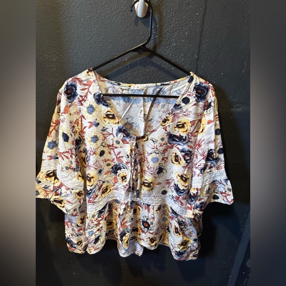 Maurices Cream Floral Flutter Sleeve Blouse with Tie Front - Picture 1 of 4